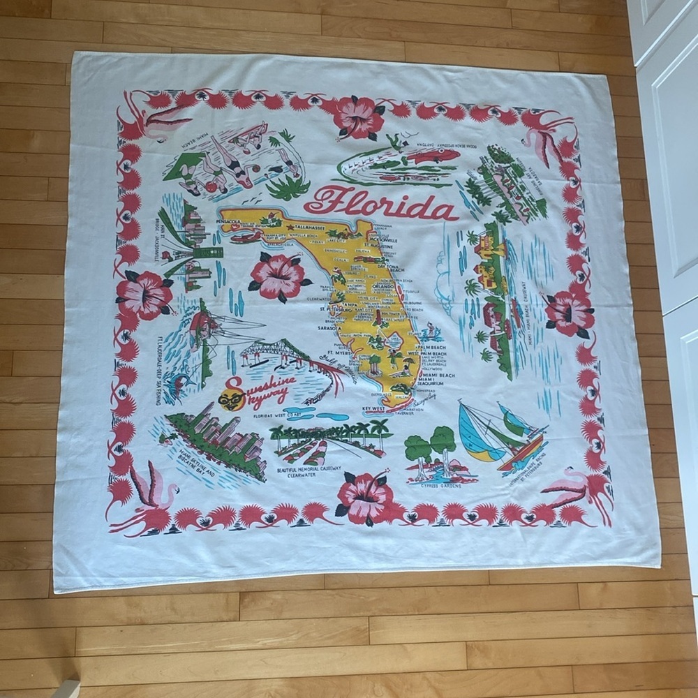 VINTAGE 1950’s l Florida Map Tablecloth with Red & Yellow Accents 52x48”